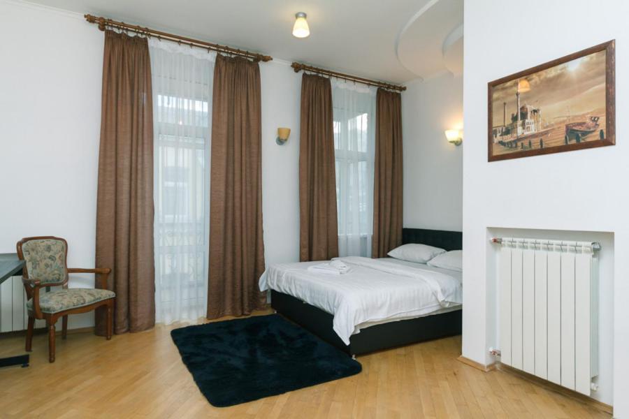 Apartment On Mala Zhytomyrska Street 17 Kiev Eksteriør billede