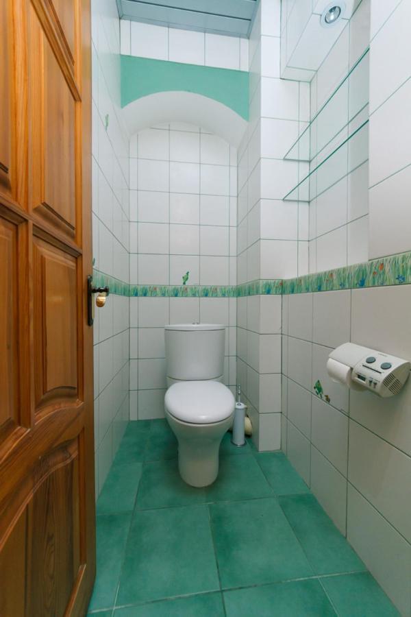 Apartment On Mala Zhytomyrska Street 17 Kiev Eksteriør billede