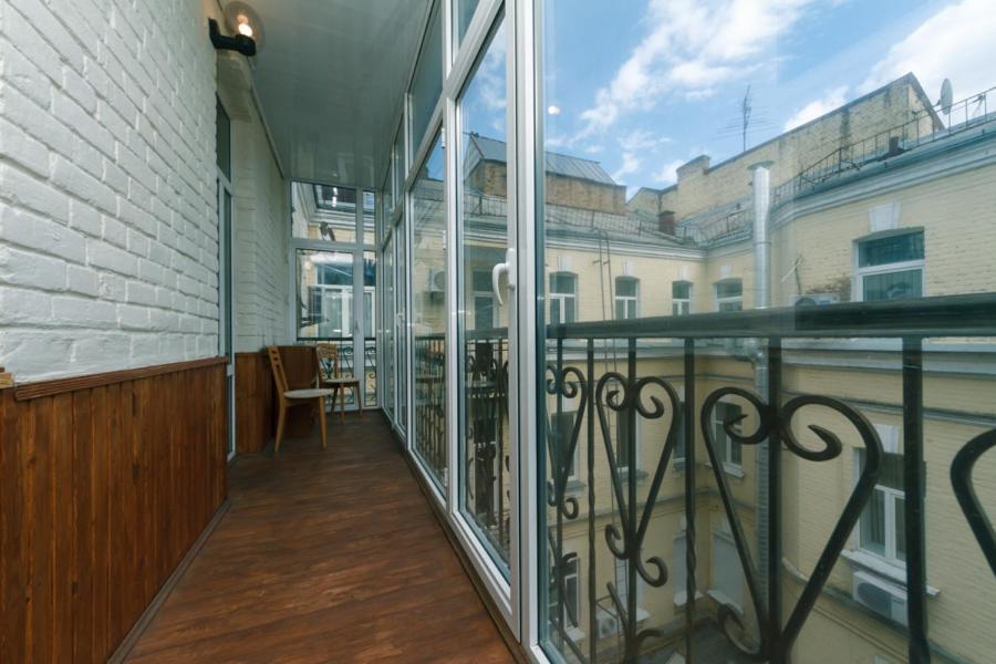 Apartment On Mala Zhytomyrska Street 17 Kiev Eksteriør billede