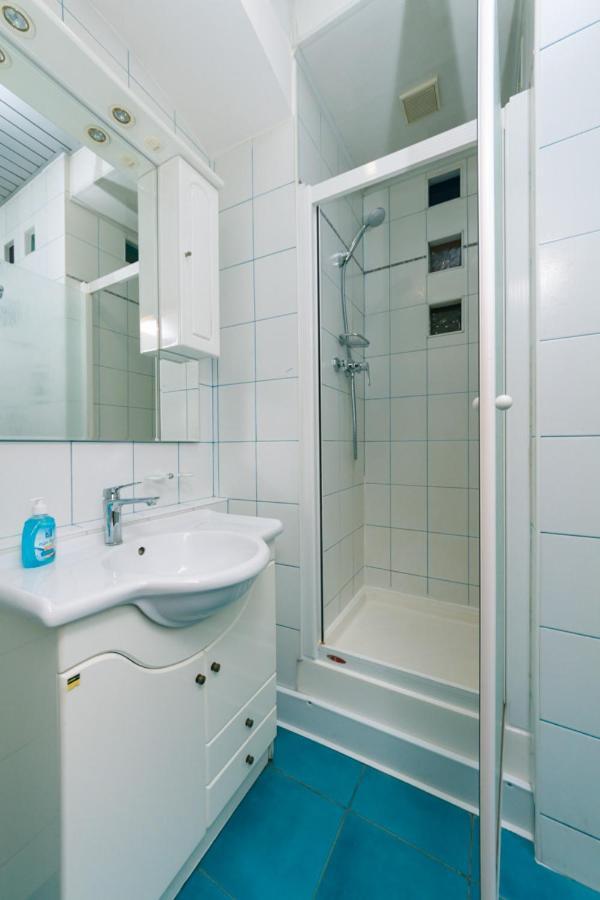 Apartment On Mala Zhytomyrska Street 17 Kiev Eksteriør billede