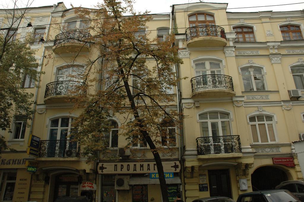 Apartment On Mala Zhytomyrska Street 17 Kiev Eksteriør billede